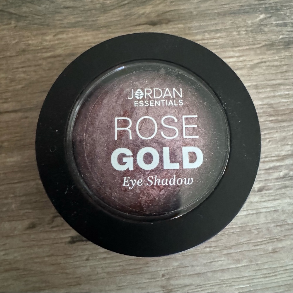Jordan Essentials Rose Gold Eye Shadow NEW